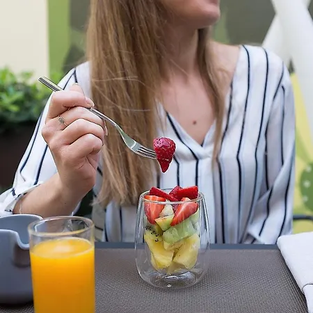 The Leaf Boutique - Adults Only